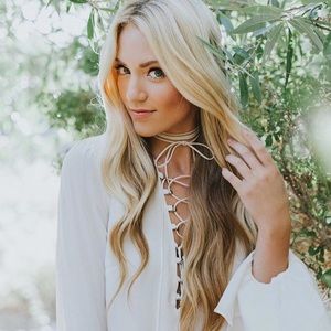 Meet your Posher, Leora